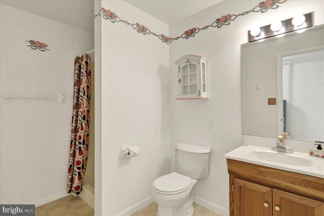 702 FREDERICK ST, Reading, PA 19607