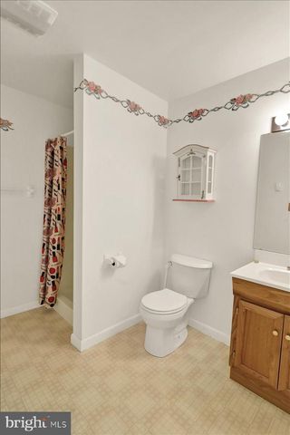 702 FREDERICK ST, Reading, PA 19607