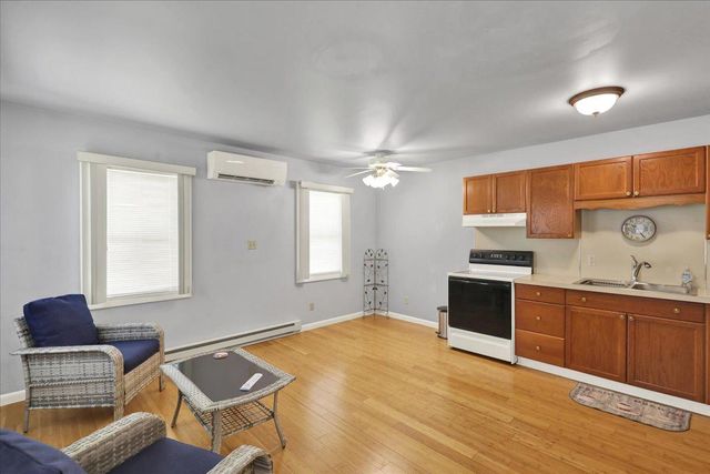 702 FREDERICK ST, Reading, PA 19607