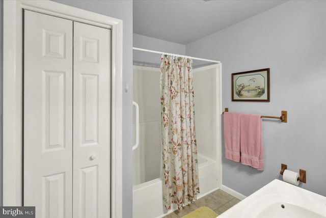 702 FREDERICK ST, Reading, PA 19607
