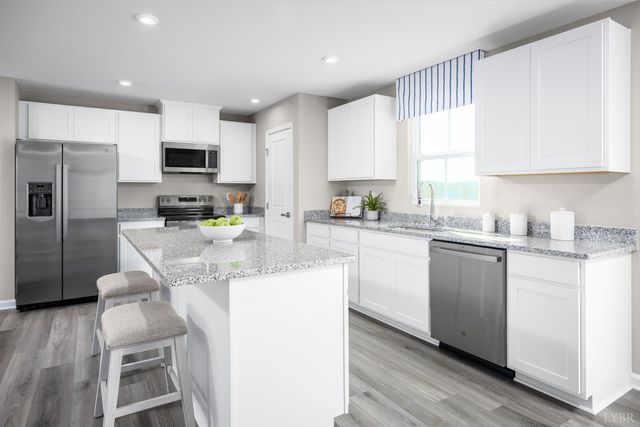 25 Crossing Court, Bedford, VA 24523