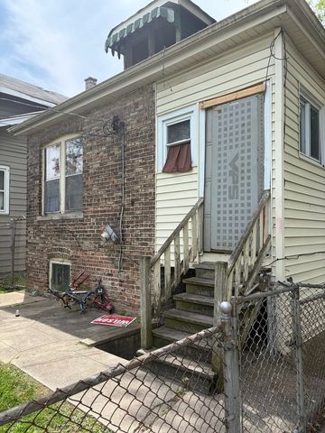 10201 S Princeton Avenue, Chicago, IL 60628