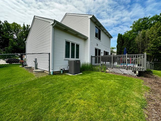 1496 Cheriton Circle, Grayslake, IL 60030