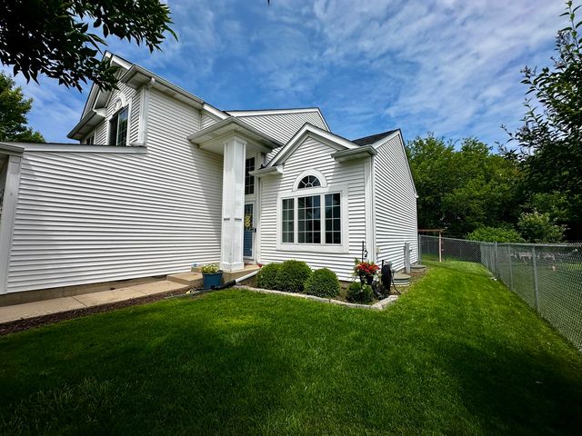 1496 Cheriton Circle, Grayslake, IL 60030