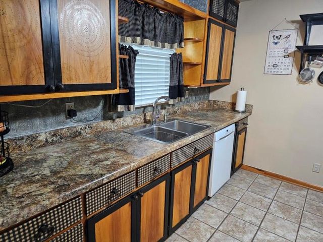 115 S Central Street, Buckner, MO 64016