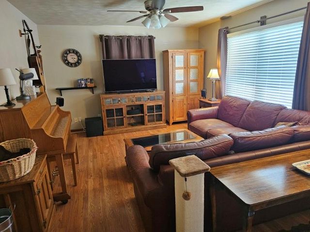 115 S Central Street, Buckner, MO 64016