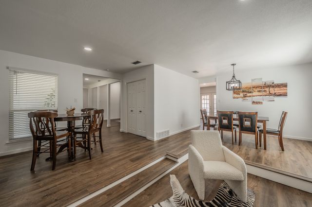 6517 Whitman Avenue, Fort Worth, TX 76133