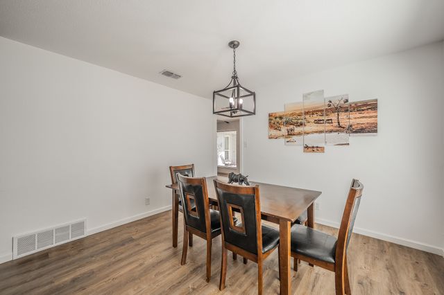 6517 Whitman Avenue, Fort Worth, TX 76133