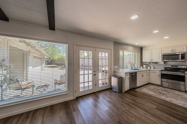 6517 Whitman Avenue, Fort Worth, TX 76133