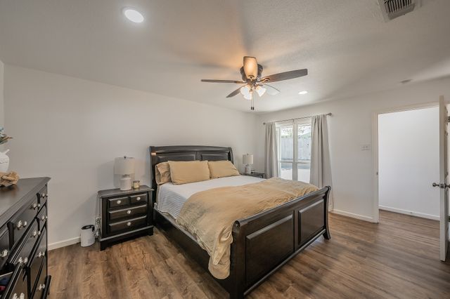 6517 Whitman Avenue, Fort Worth, TX 76133