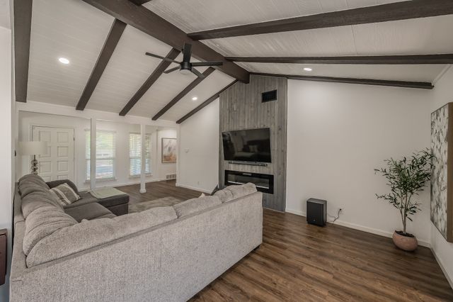 6517 Whitman Avenue, Fort Worth, TX 76133