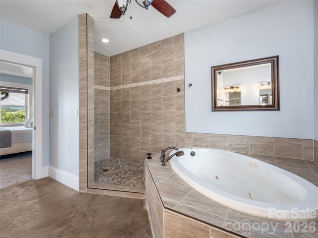 3 Blue Heron Drive, Fletcher, NC 28732