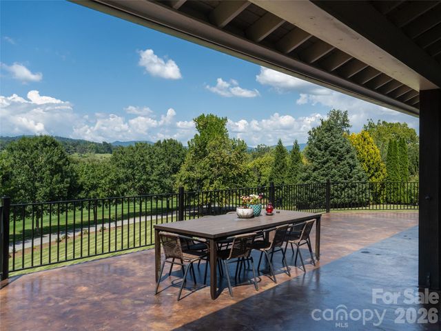3 Blue Heron Drive, Fletcher, NC 28732
