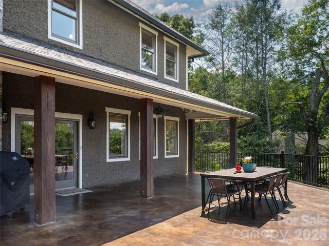 3 Blue Heron Drive, Fletcher, NC 28732