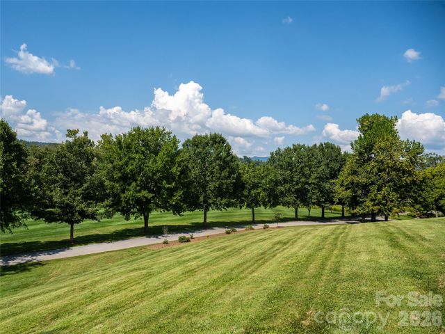 3 Blue Heron Drive, Fletcher, NC 28732