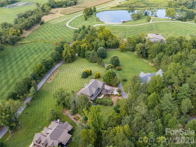 3 Blue Heron Drive, Fletcher, NC 28732
