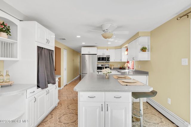 38 Illinois Avenue, Middletown, NJ 07748