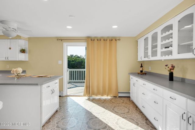 38 Illinois Avenue, Middletown, NJ 07748
