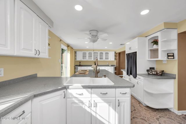 38 Illinois Avenue, Middletown, NJ 07748