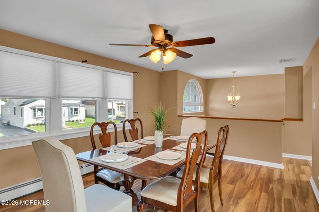 38 Illinois Avenue, Middletown, NJ 07748