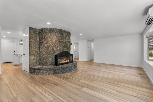 63929 Sunset Drive, Bend, OR 97703