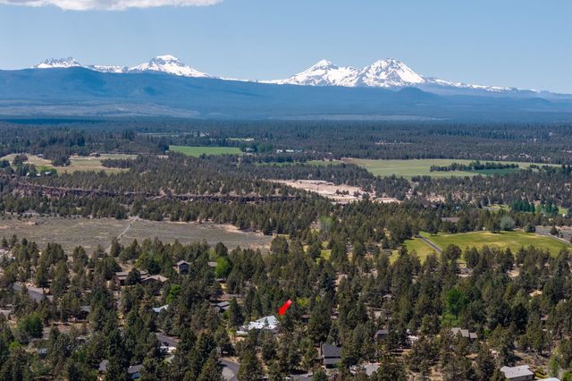 63929 Sunset Drive, Bend, OR 97703