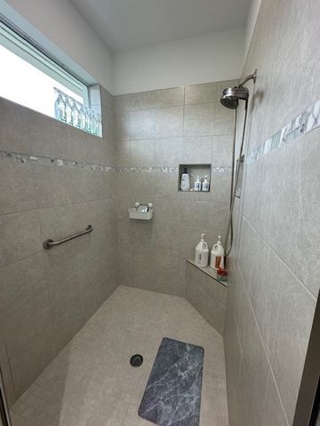 8330 Summer Lake Drive, Vero Beach, FL 32967