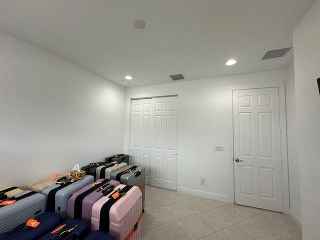 8330 Summer Lake Drive, Vero Beach, FL 32967