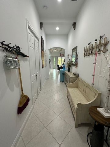 8330 Summer Lake Drive, Vero Beach, FL 32967