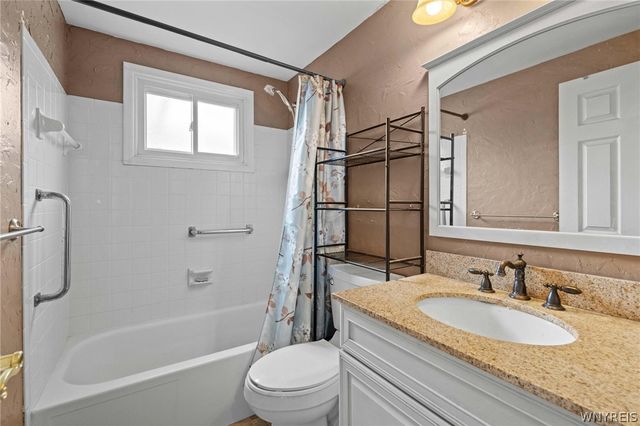 62 Camner Avenue, Lancaster, NY 14086