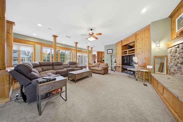 10731 Somonauk Road, Hinckley, IL 60520