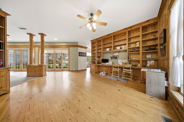 10731 Somonauk Road, Hinckley, IL 60520