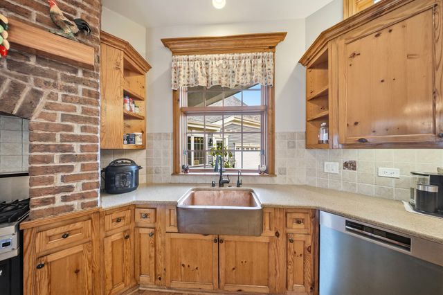 10731 Somonauk Road, Hinckley, IL 60520