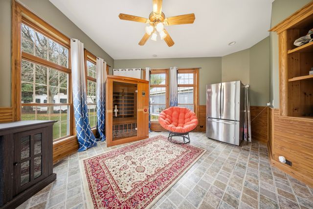 10731 Somonauk Road, Hinckley, IL 60520