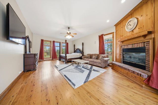 10731 Somonauk Road, Hinckley, IL 60520