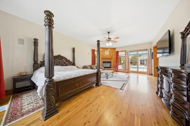 10731 Somonauk Road, Hinckley, IL 60520