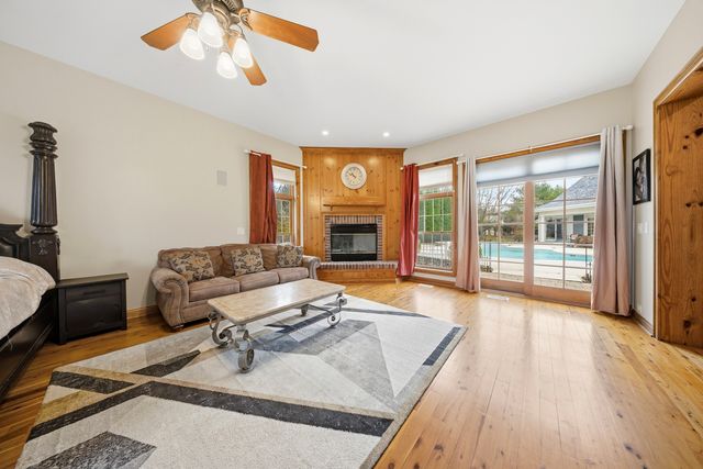 10731 Somonauk Road, Hinckley, IL 60520