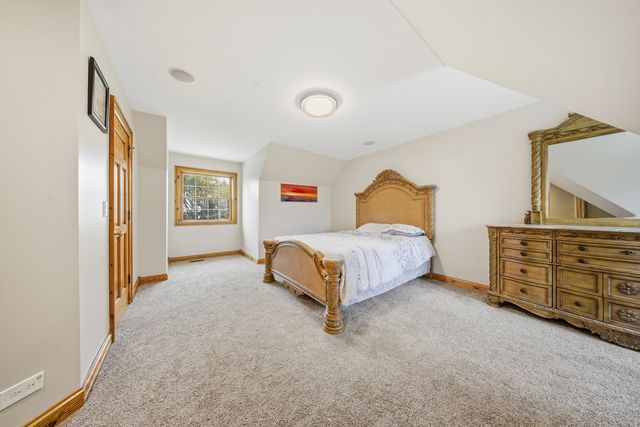 10731 Somonauk Road, Hinckley, IL 60520