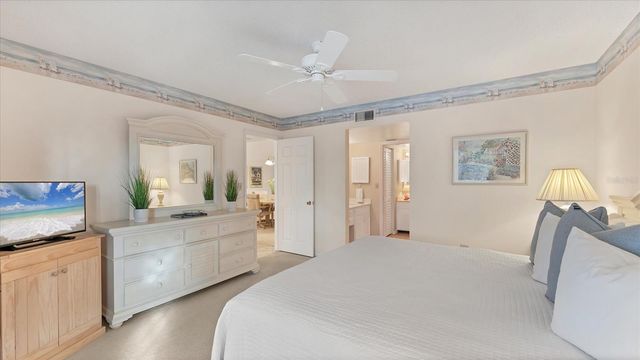 450 CERROMAR ROAD 282, Venice, FL 34293