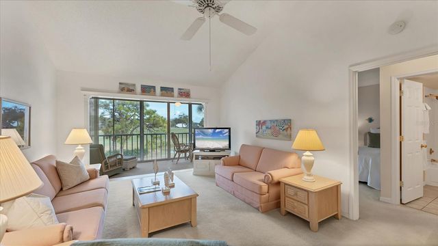 450 CERROMAR ROAD 282, Venice, FL 34293