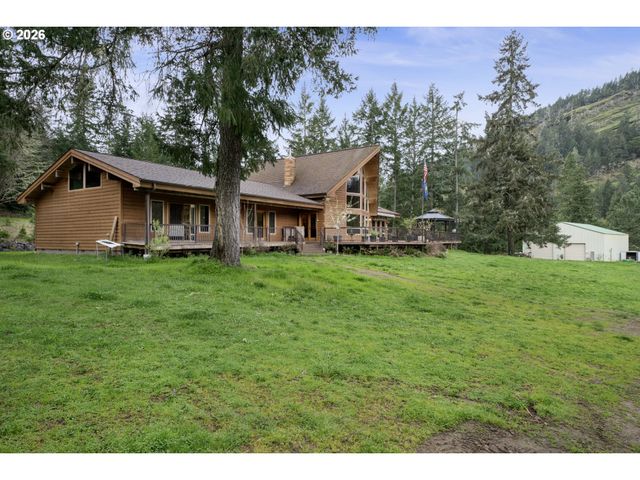 6700 UPPER OLALLA Rd, Winston, OR 97496