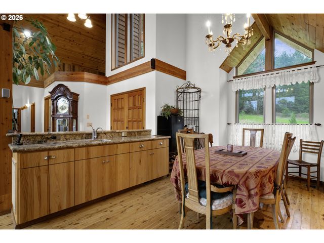 6700 UPPER OLALLA Rd, Winston, OR 97496