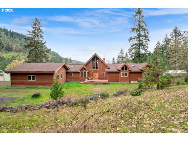 6700 UPPER OLALLA Rd, Winston, OR 97496