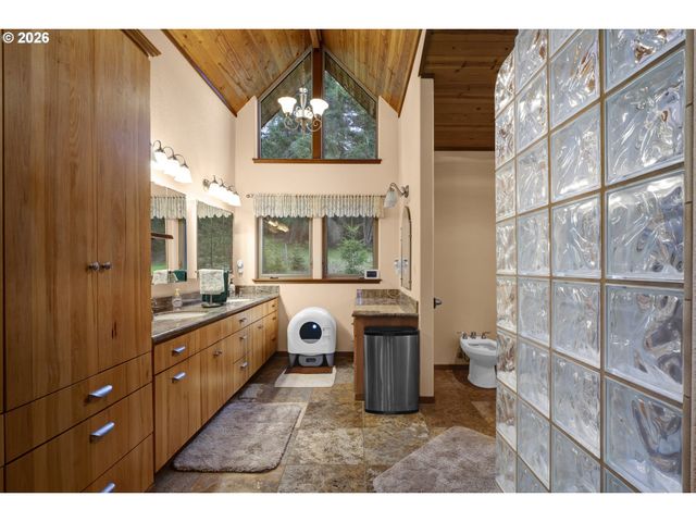 6700 UPPER OLALLA Rd, Winston, OR 97496