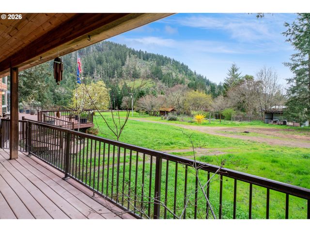 6700 UPPER OLALLA Rd, Winston, OR 97496