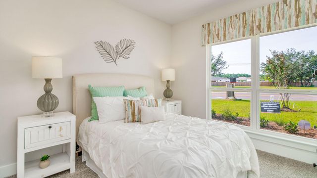 5853 Dove Nest Road, Gulf Breeze, FL 32563