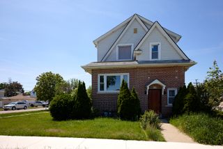 1402 N 15th Avenue, Melrose Park, IL 60160