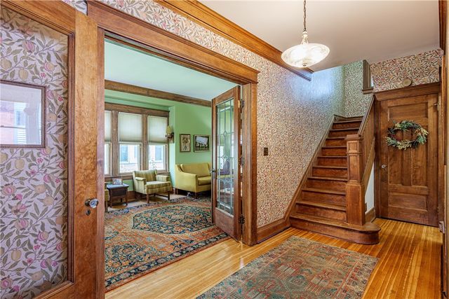 556 Harvard St, Rochester, NY 14607