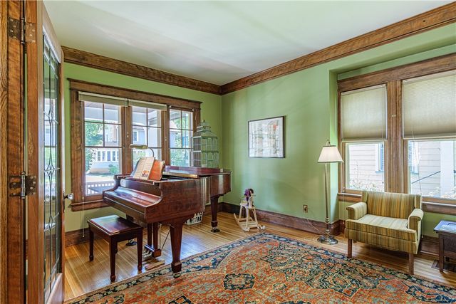 556 Harvard St, Rochester, NY 14607