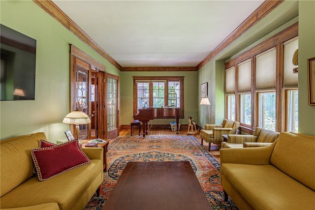 556 Harvard St, Rochester, NY 14607